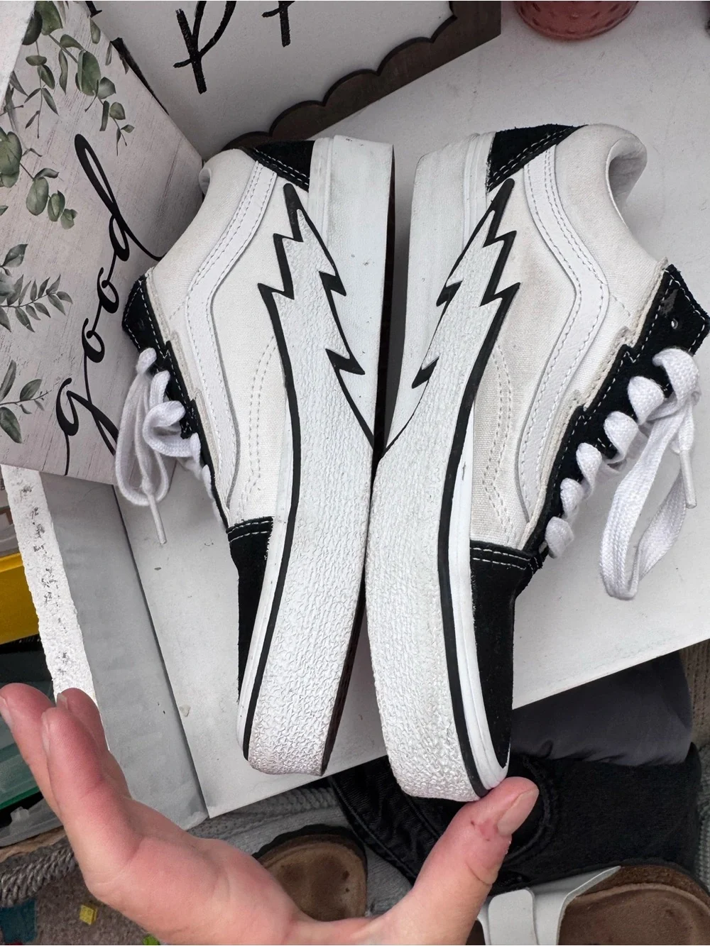 VANS 5 lightning bolt black & white